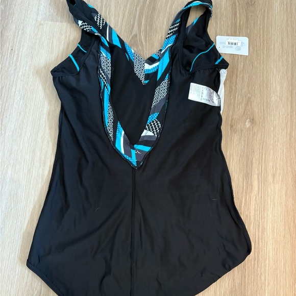Sunmarin Womans 18 D Black and Blue One-Piece Swimsuit NWT - Picture 8 of 10